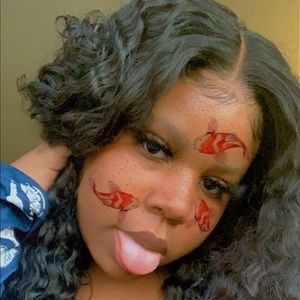 Meet your Posher, Akira